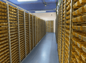 Why Ray Dalio recommends gold Why Ray Dalio recommends gold